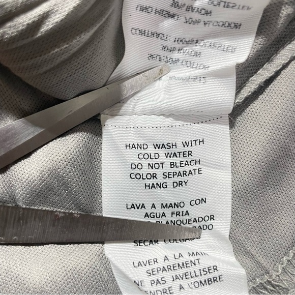 a' reve" gray sleeveless long w/ ruffles at bottom. Size L - Picture 11 of 13